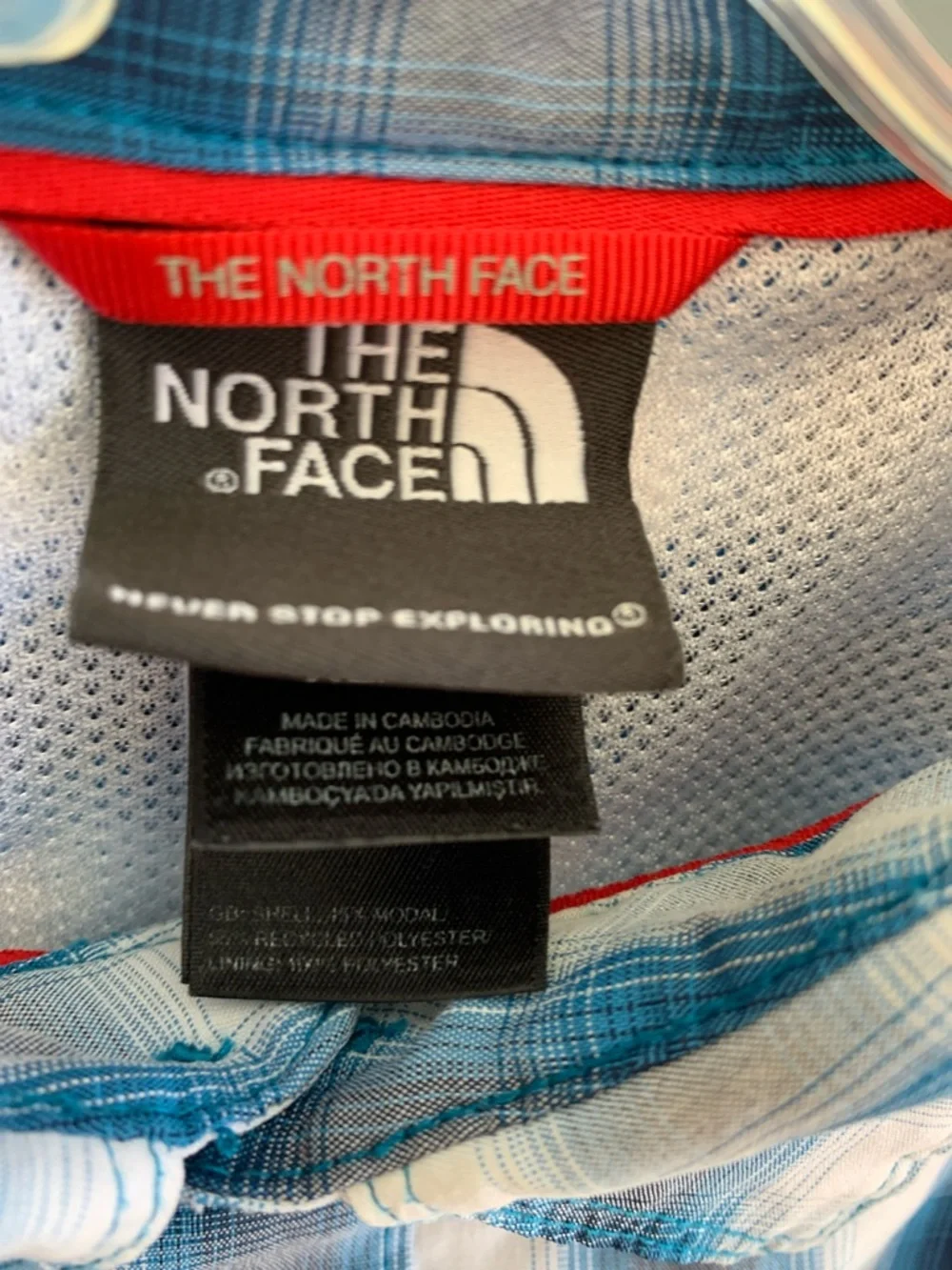 The North Face Men’s Blue and White Plaid Button-Down Shirt size XL